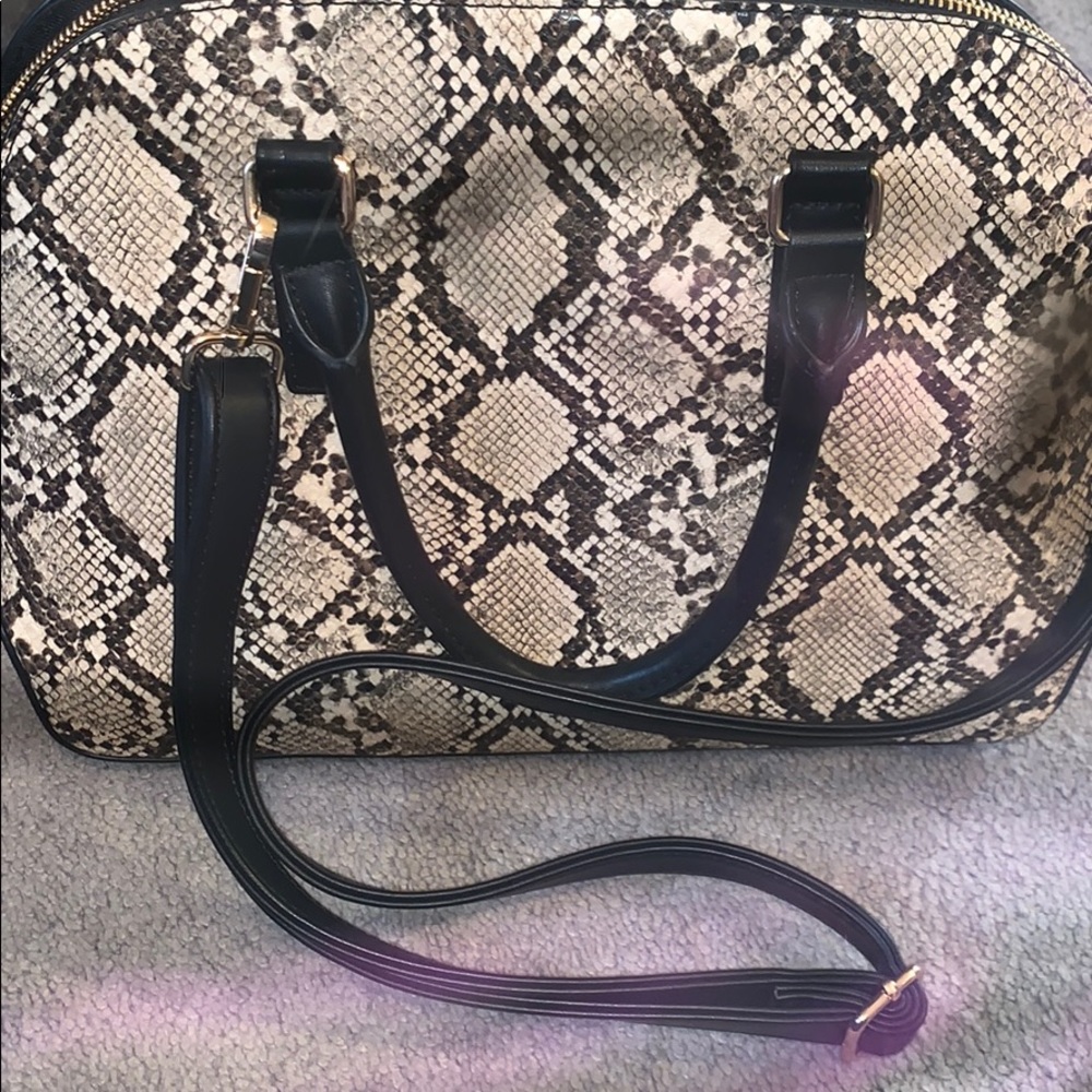 Purse - Picture 6 of 6